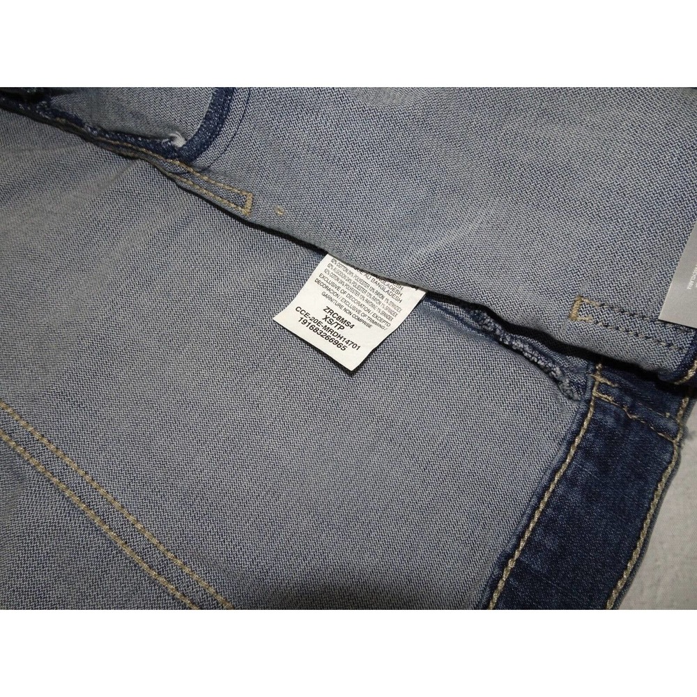 Riders by Lee Indigo Women's Denim Jacket, Weathered, X-Small - Picture 6 of 9